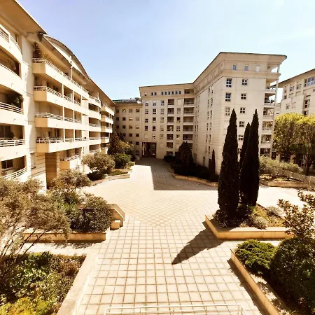 Antigone T2 Le Seuilly Apartment *